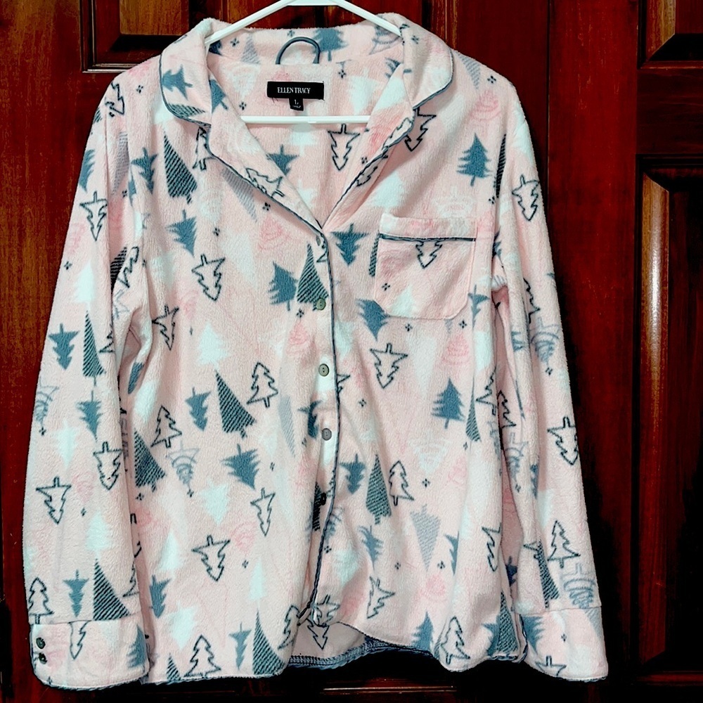 Ellen Tracy Pajama Set Button-Up Top And Pants Tree Print Baby Pink Size L